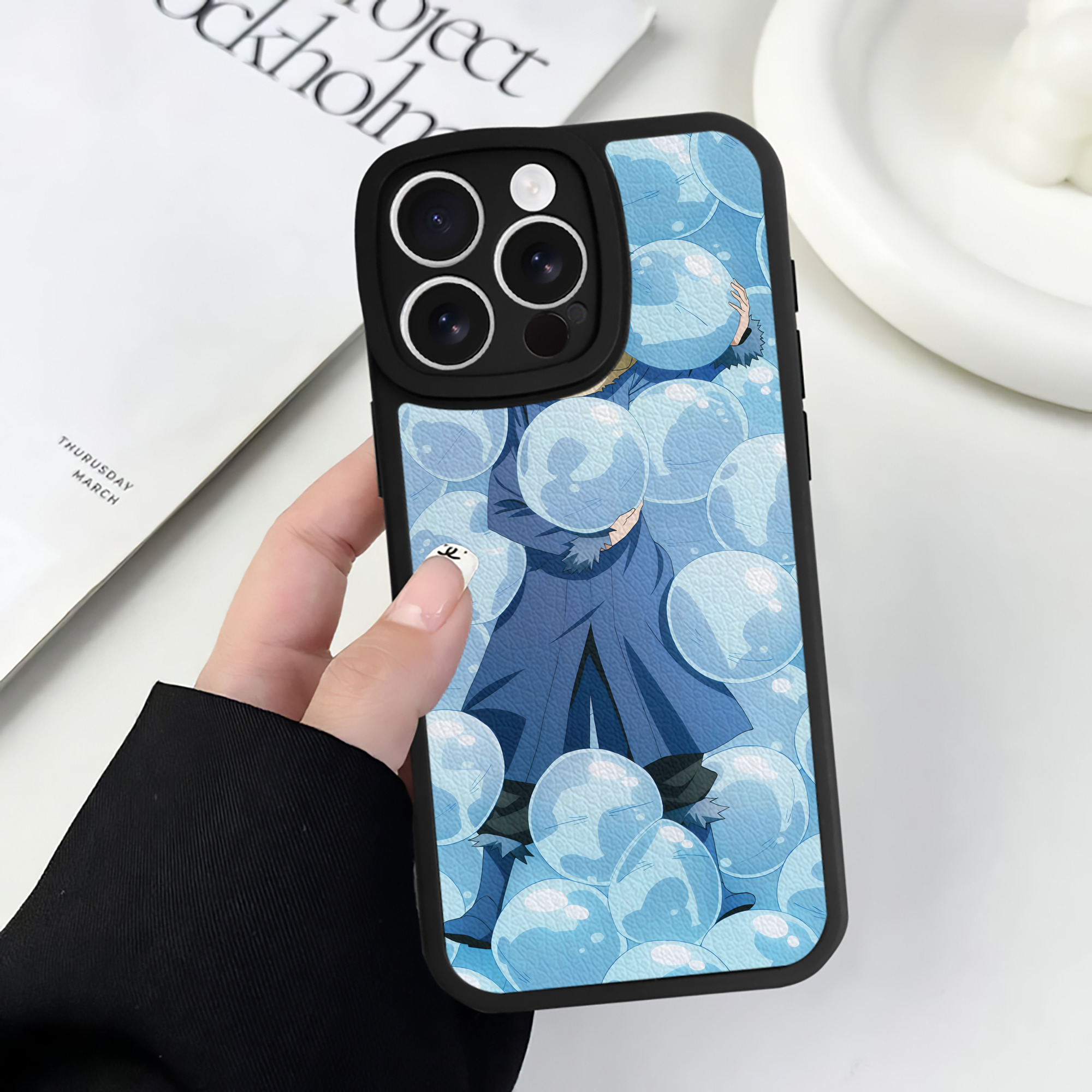 （画像用） 転スラ Regarding Reincarnated to Slime 【iPhone 16シリーズ対応】シリコンスマホケース（レザー調） 材質：シリコン
